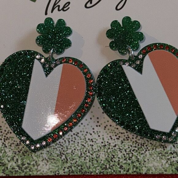 Shamrock earrings. anyone can be "irish for the day"! - Picture 2 of 2
